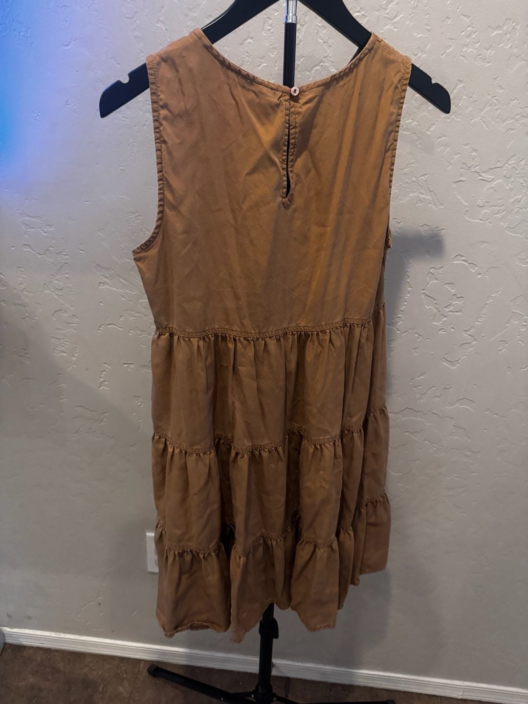 Tommy Hilfiger Tiered Dress Oversized Size 2 Tan Tencel Sleeveless Ruffle 5