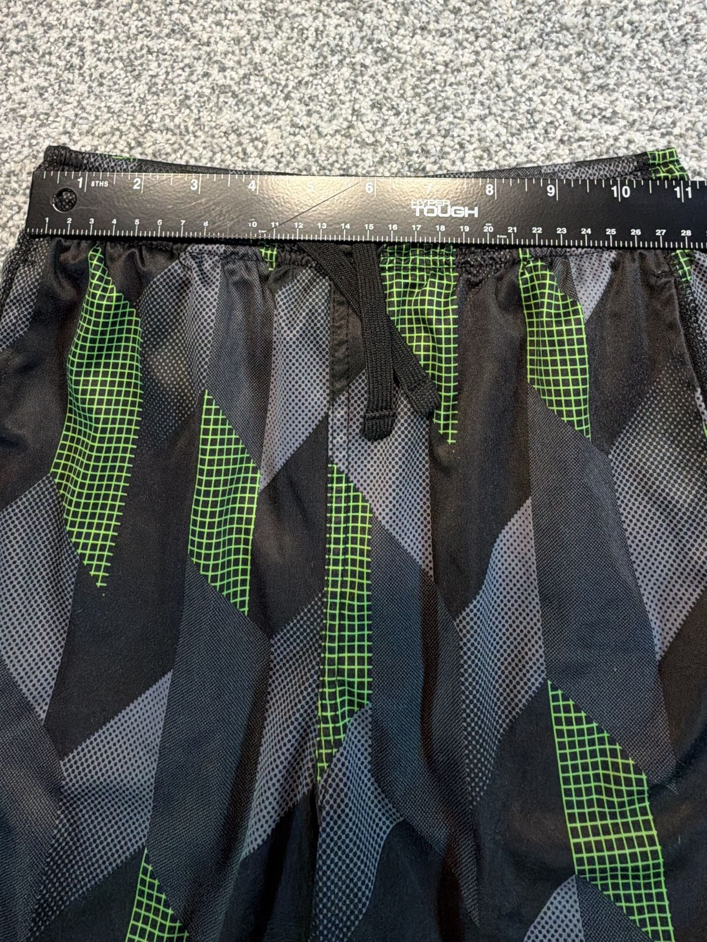 Athletic Works Active Shorts Size L (10-12) Black Green Geometric. 6