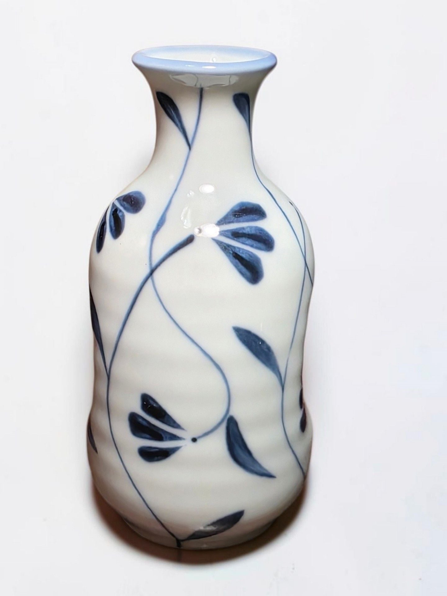 Takahashi San Francisco Japanese Blue and White Ceramic Vase with Floral Pattern 3