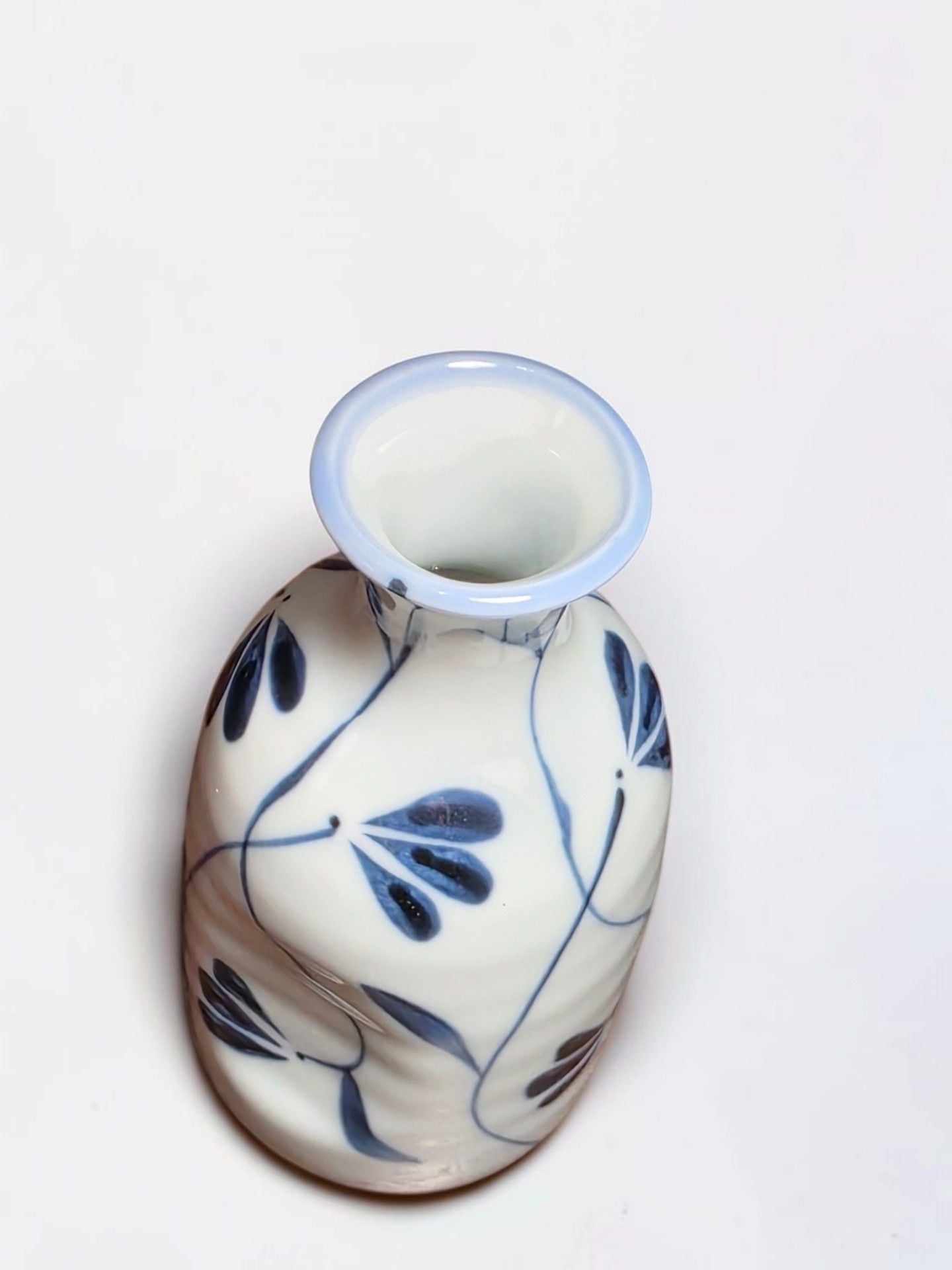 Takahashi San Francisco Japanese Blue and White Ceramic Vase with Floral Pattern 4