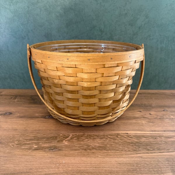 Longaberger Handwoven Basket 2005 Medium Fruit Basket with Liner