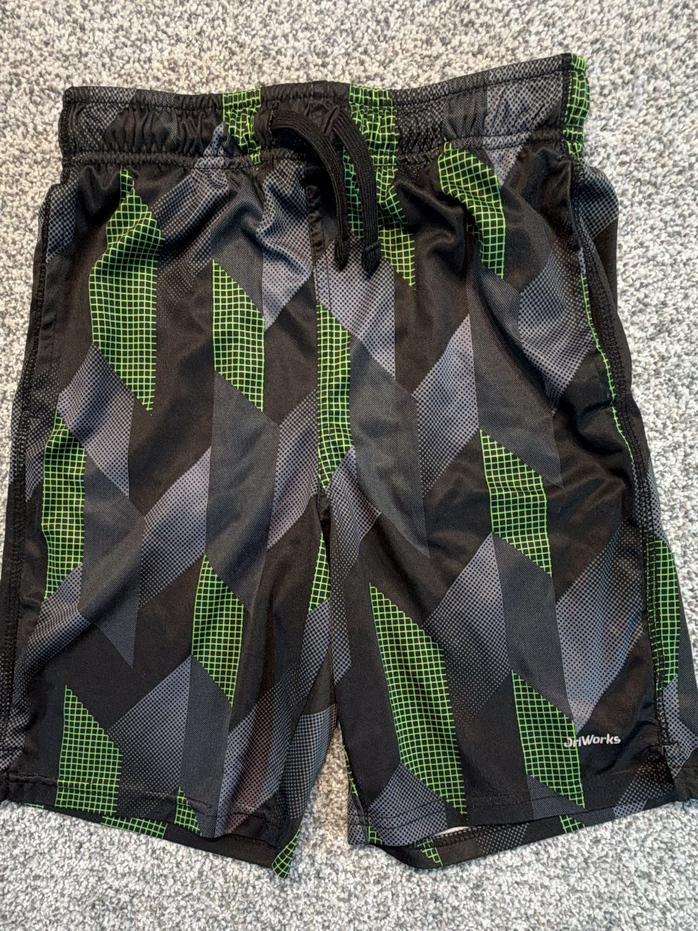 Athletic Works Active Shorts Size L (10-12) Black Green Geometric. 2