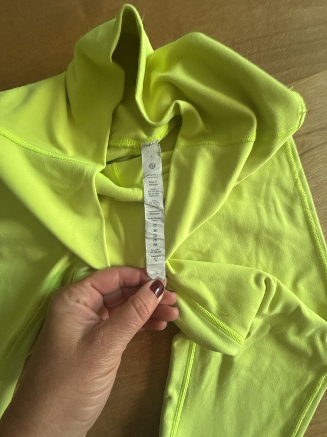 Lululemon High-Rise Pant Size 4 Lime Green 3
