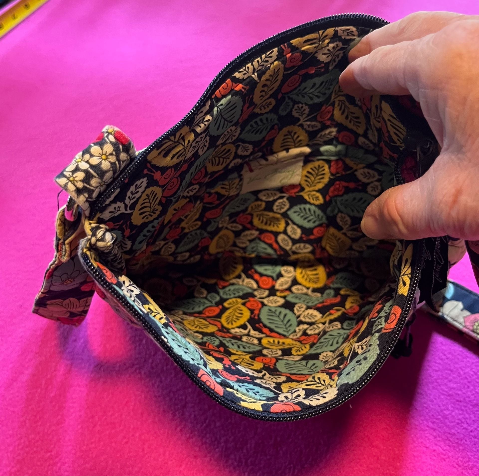 Vera Bradley Happy Snails Quilted Crossbody Hipster Bag 9