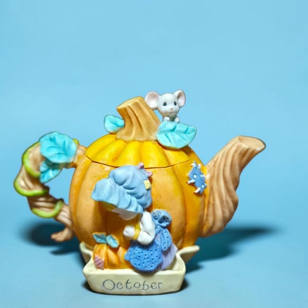 Precious Moments Vintage 1999 Mini Teapot Monthly October Enesco Avon Exclusive