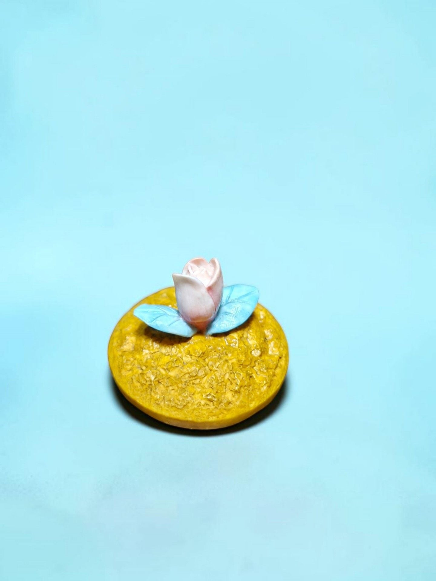 Precious Moments Vintage 1999 Mini Teapot Monthly October Enesco Avon Exclusive 3