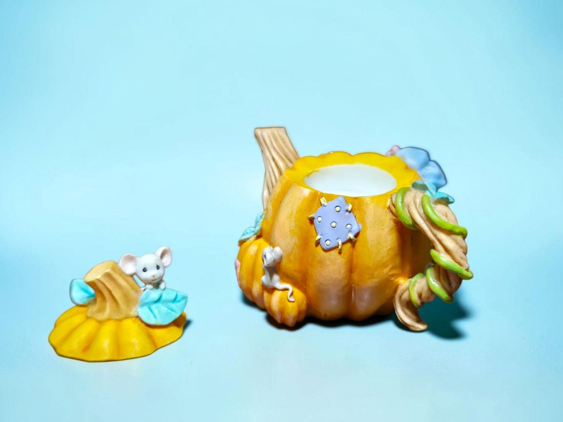 Precious Moments Vintage 1999 Mini Teapot Monthly October Enesco Avon Exclusive 5