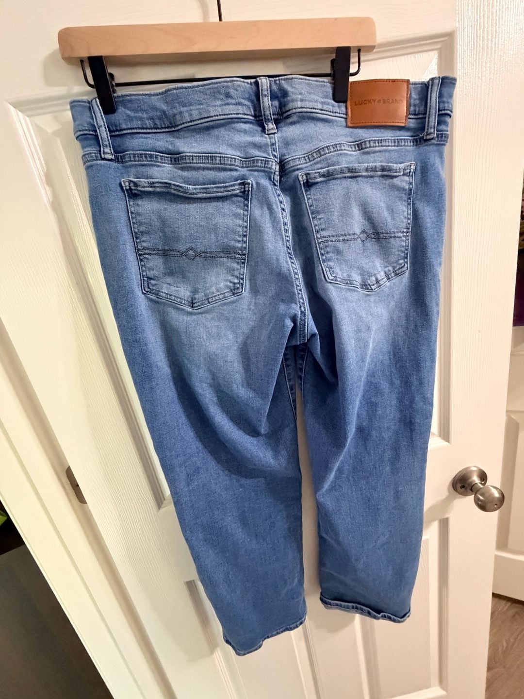 Lucky Brand Mid Rise Straight Leg Blue Denim Jeans 6
