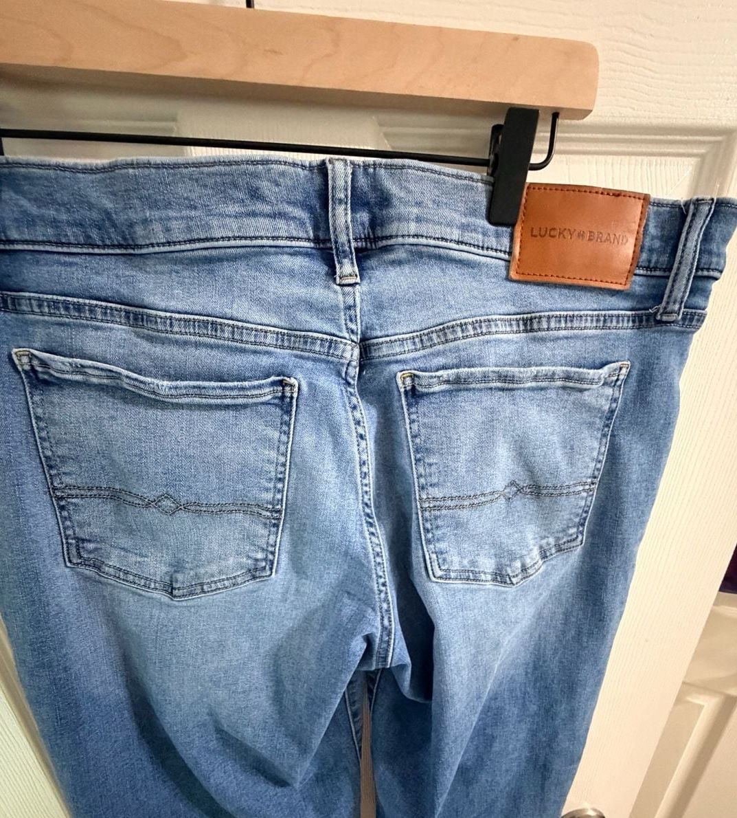 Lucky Brand Mid Rise Straight Leg Blue Denim Jeans 4