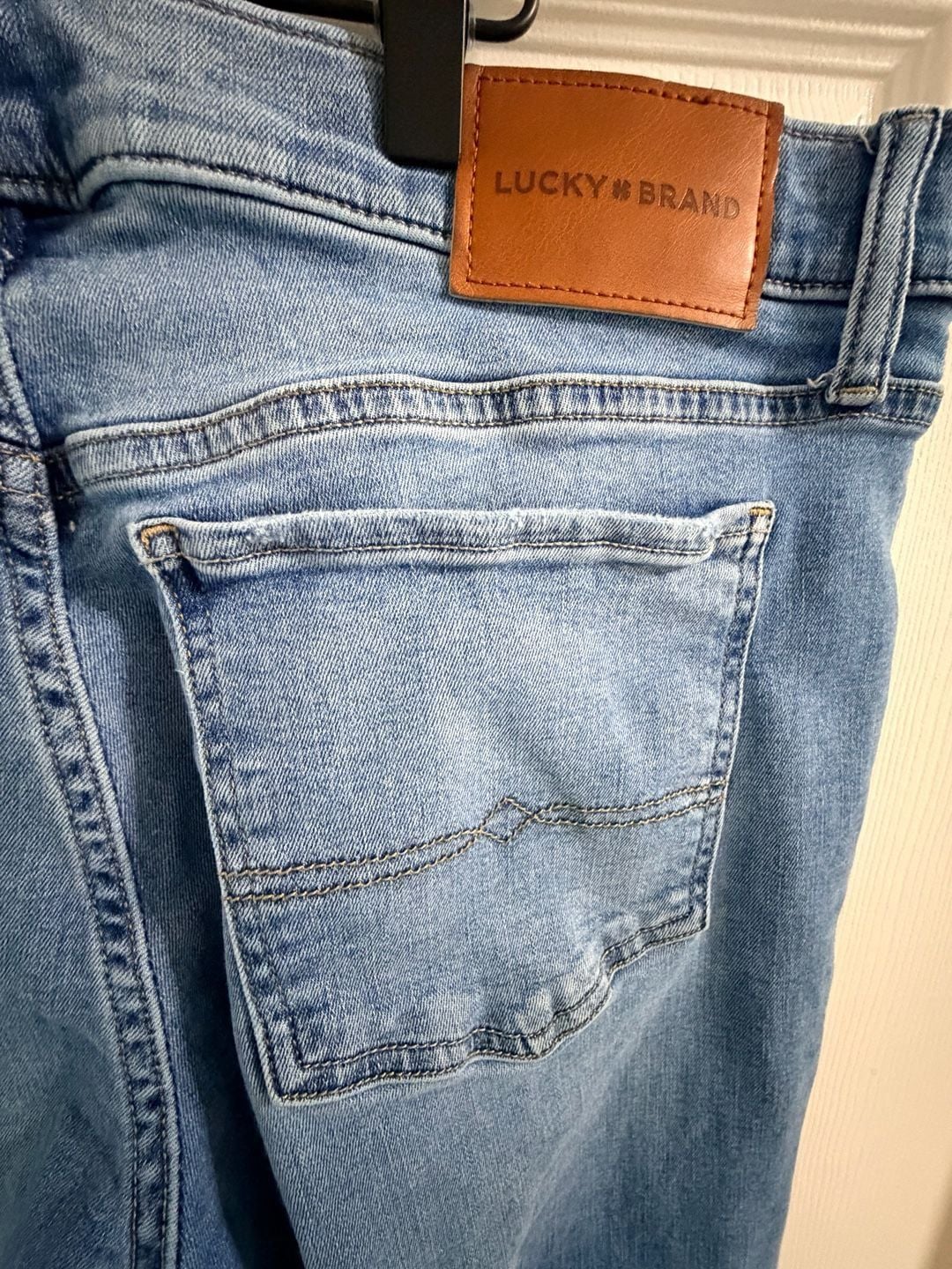 Lucky Brand Mid Rise Straight Leg Blue Denim Jeans 5