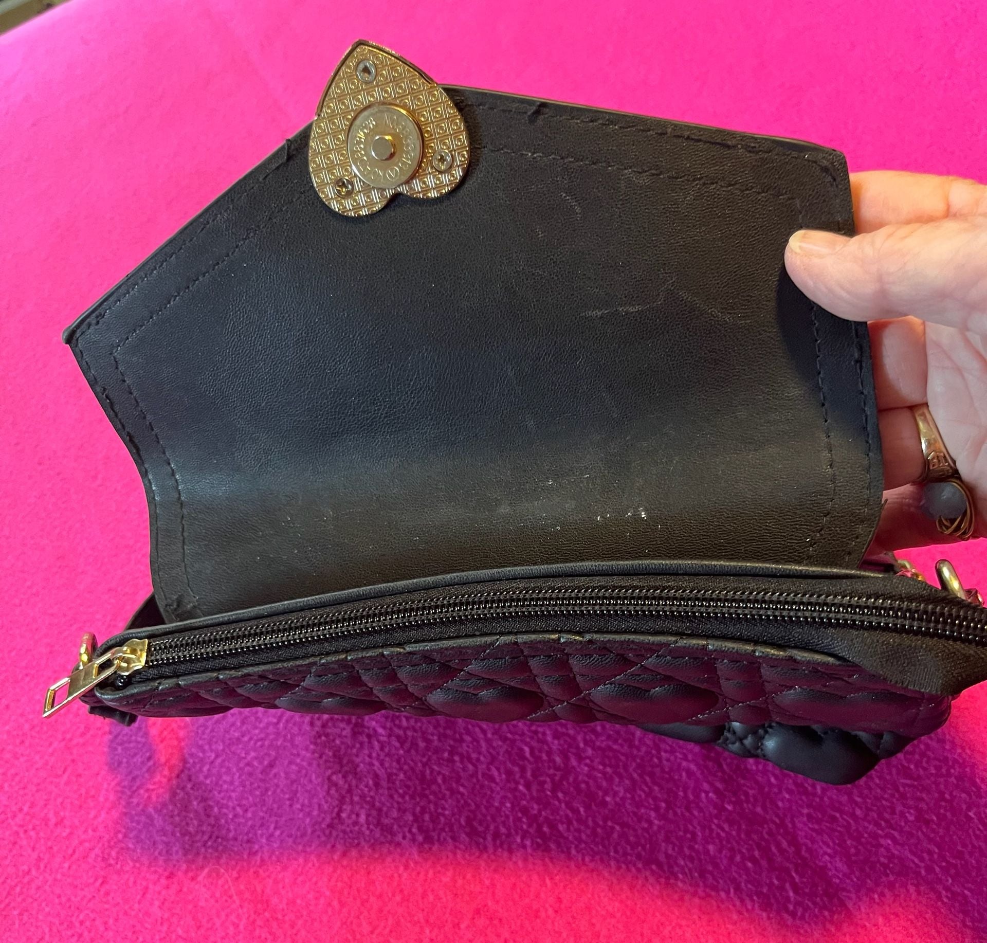 Black Heart Quilted Crossbody Bag 4