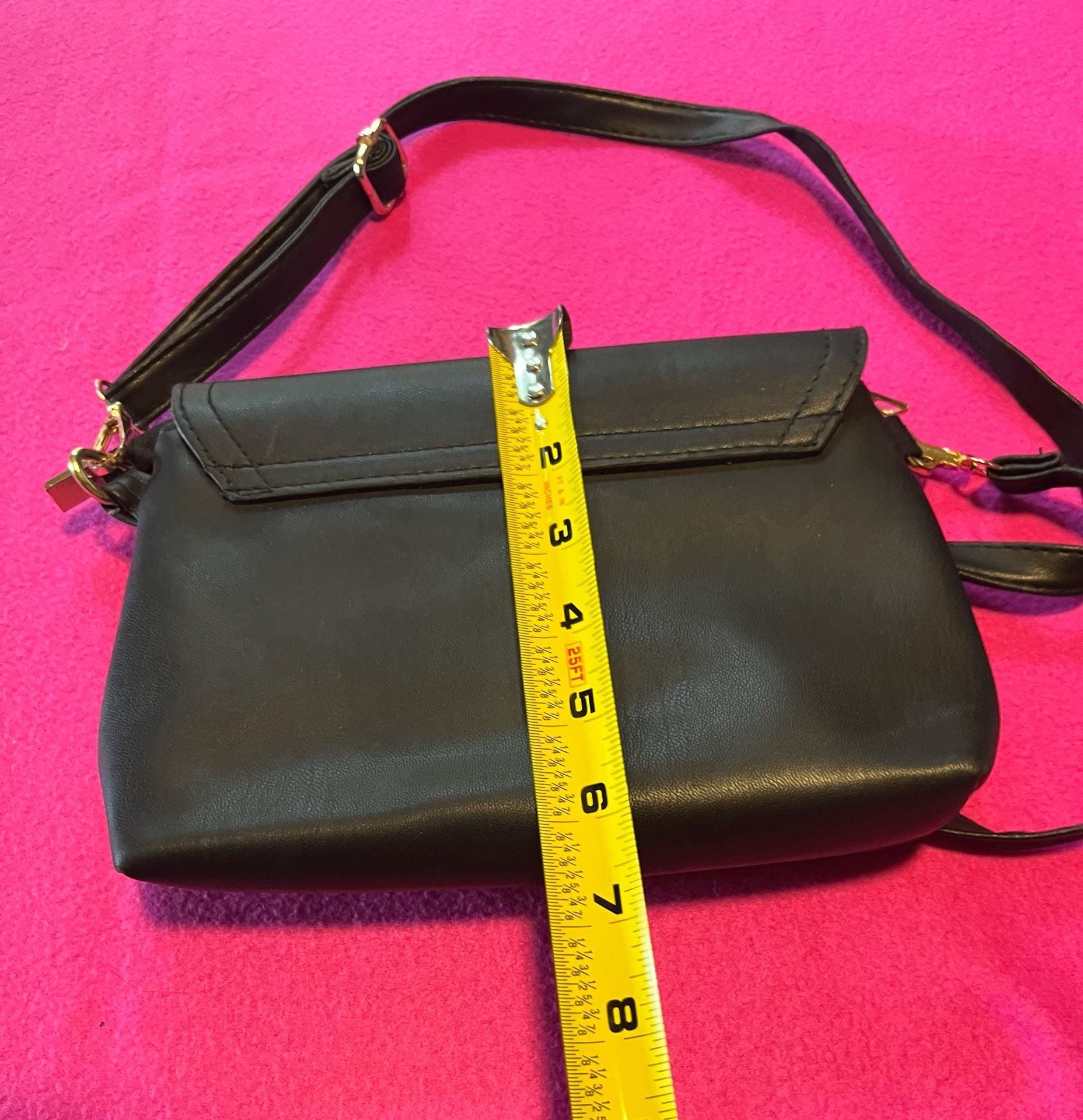 Black Heart Quilted Crossbody Bag 7