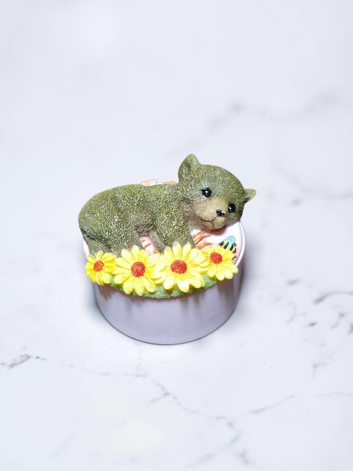 Homco Masterpiece Porcelain Baby Bear Figurine with Sunflowers and Bee 1