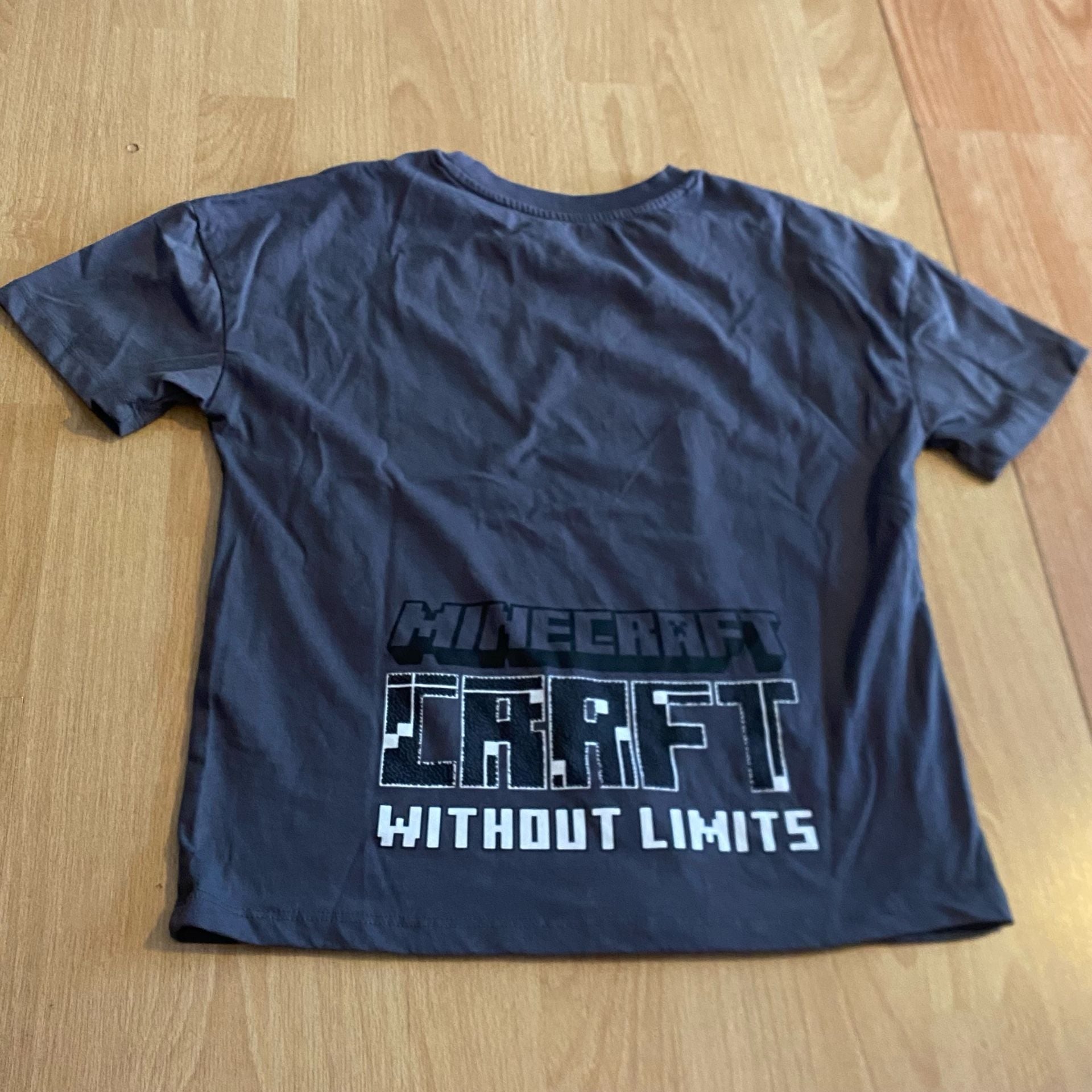 Minecraft Adventure Mode T-Shirt Size MD/M 7