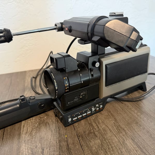 JCPenney Auto Focus Color Video Camera 6X Zoom Lens