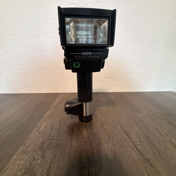 Sunpak Auto 522 Thyristor Handle Mount Flash