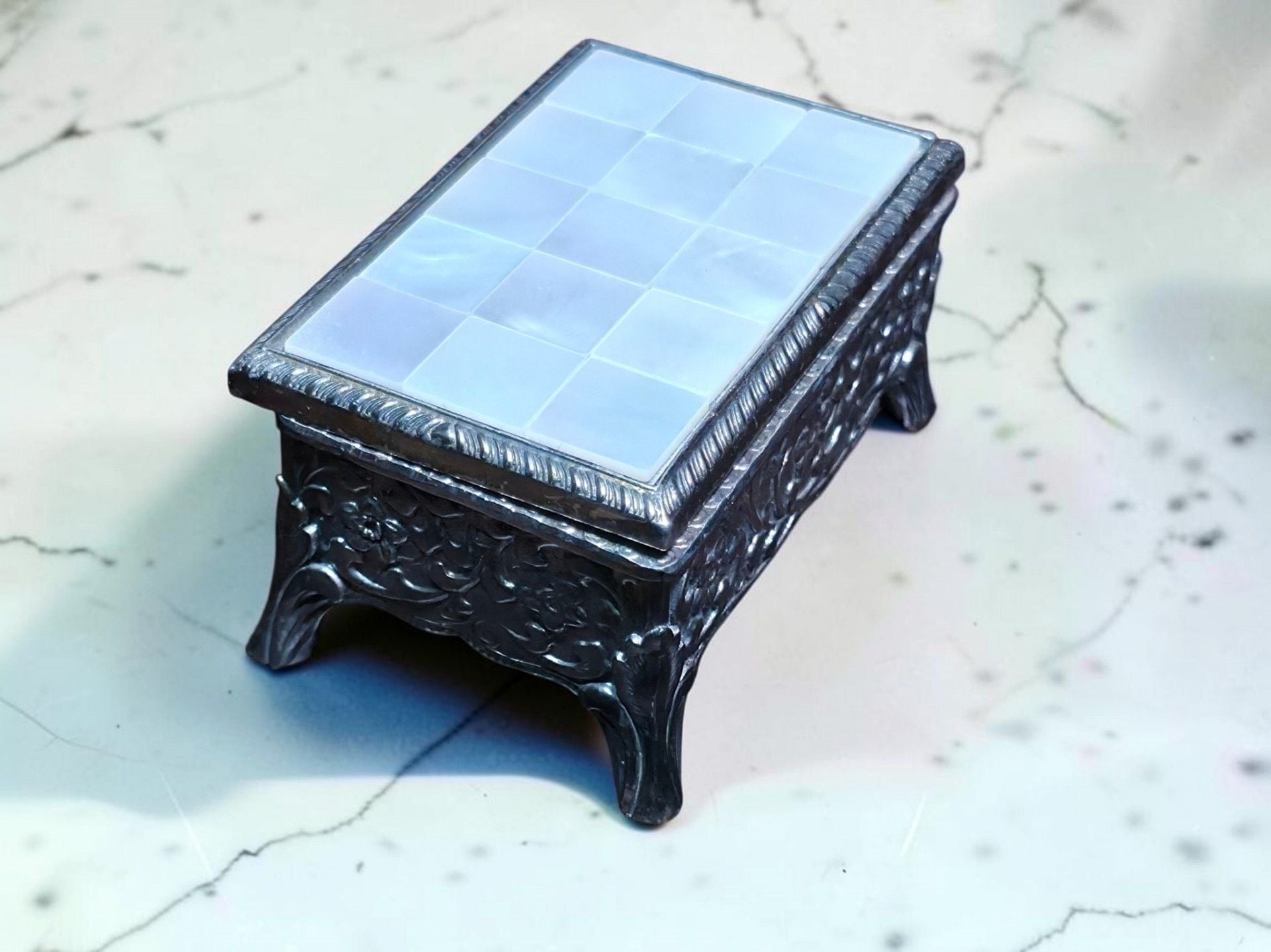 Product thumbnail 3