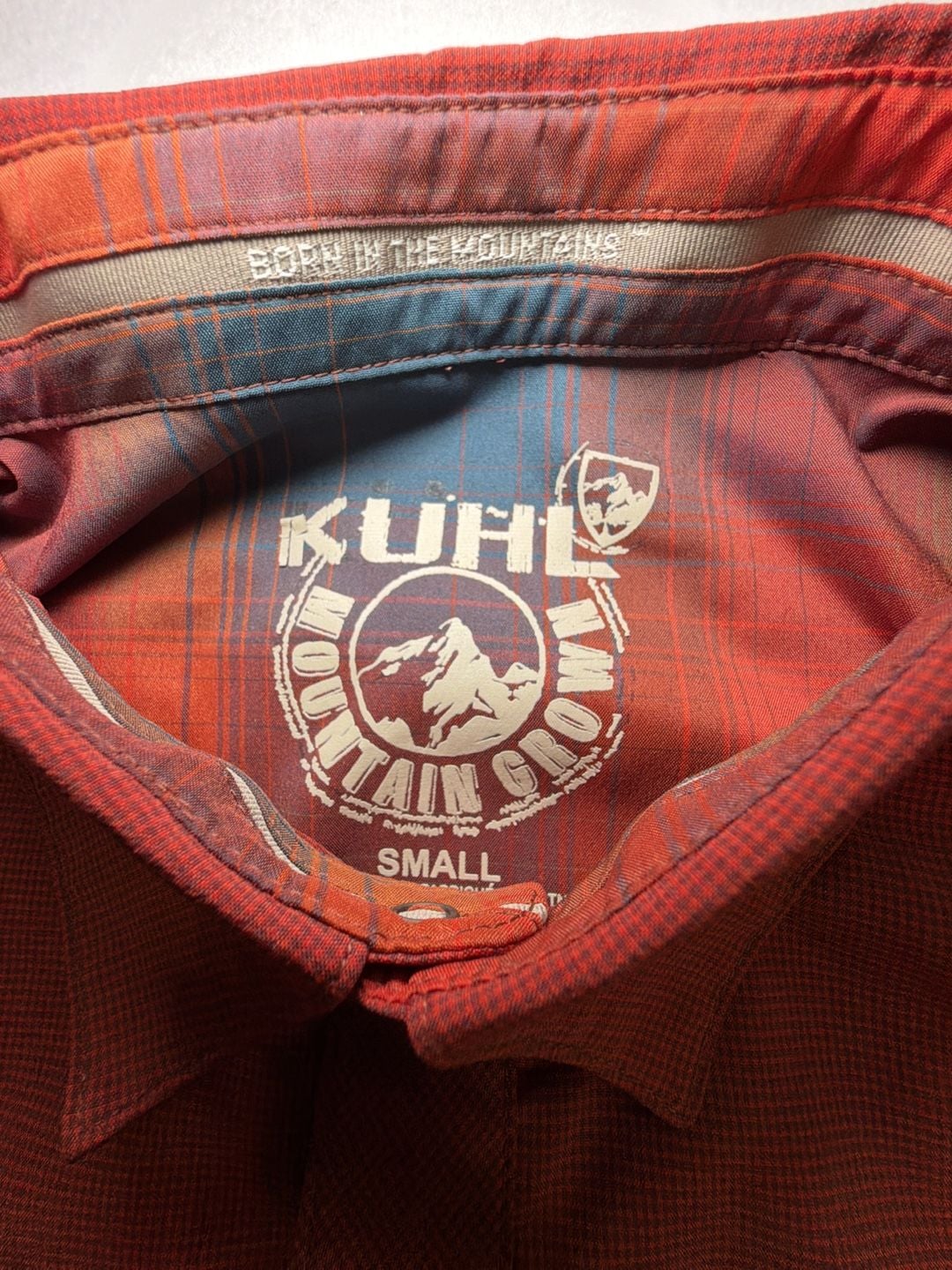 KUHL Men’s Size Small Red Short Sleeve Button Up Shirt Outdoor Gorpcore Hiking 5