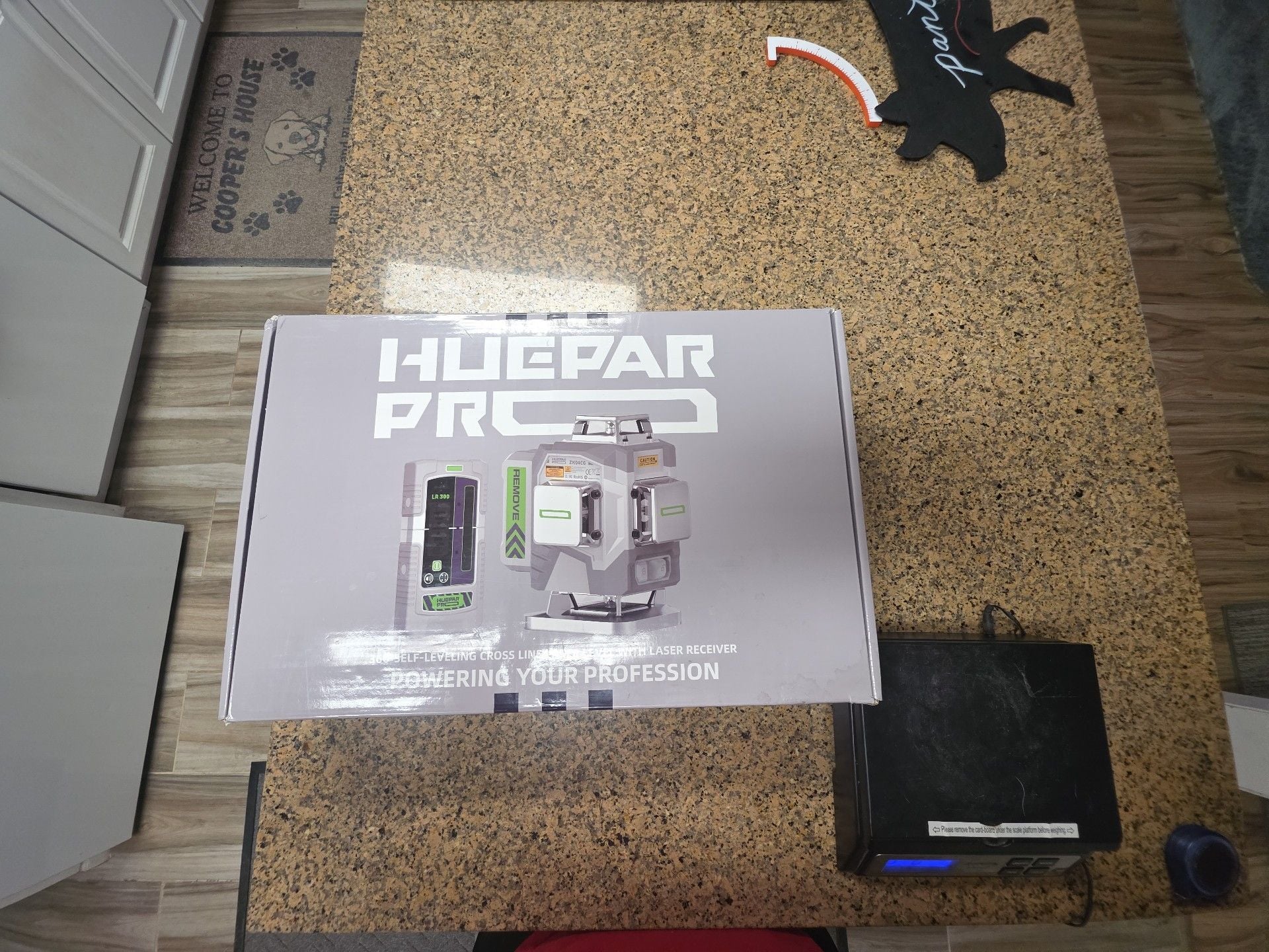 Huepar Pro ZK04CG Laser Level 4x360 Self-Leveling Bundle 1