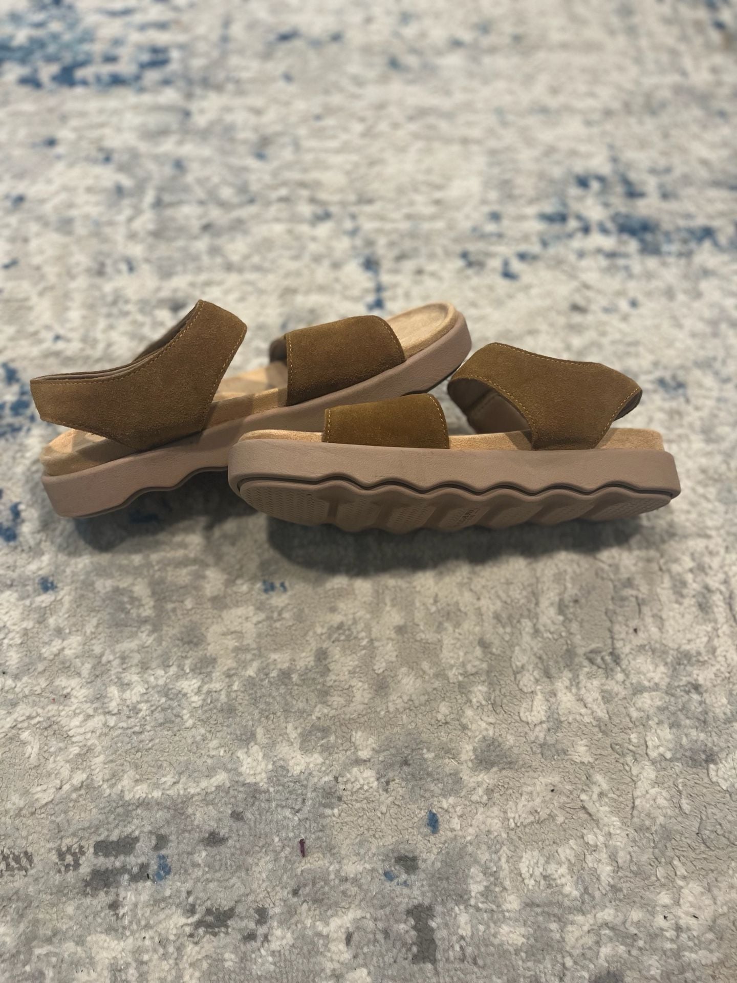 Women’s Koolaburra by UGG Tayla Sandal Brown Suede 3