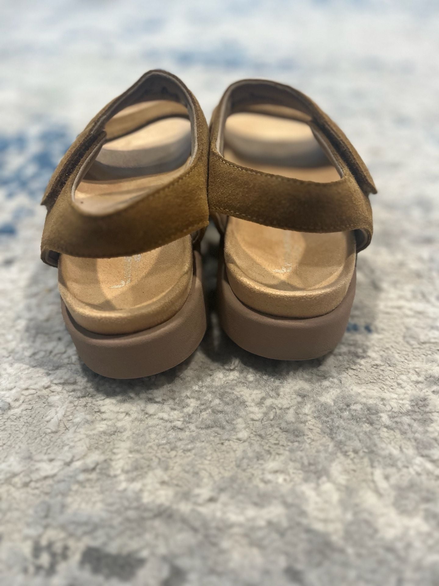 Women’s Koolaburra by UGG Tayla Sandal Brown Suede 6