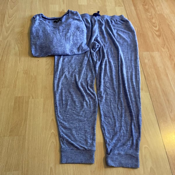 Simply Vera Vera Wang Pajama Set Size M Purple