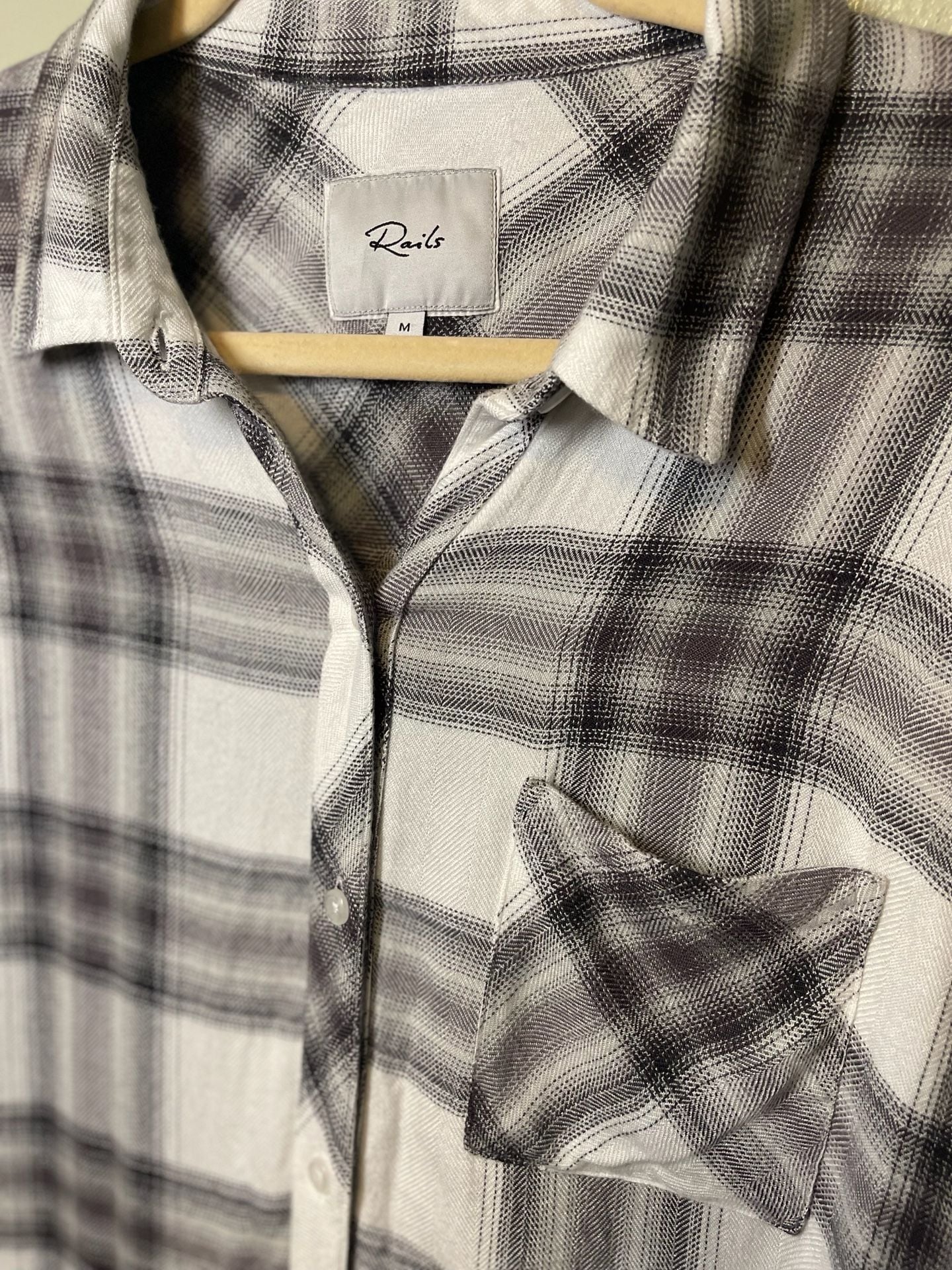 Rails Hunter Plaid Button Down Shirt Medium White Ash Mint Gray Rayon Flannel M 3