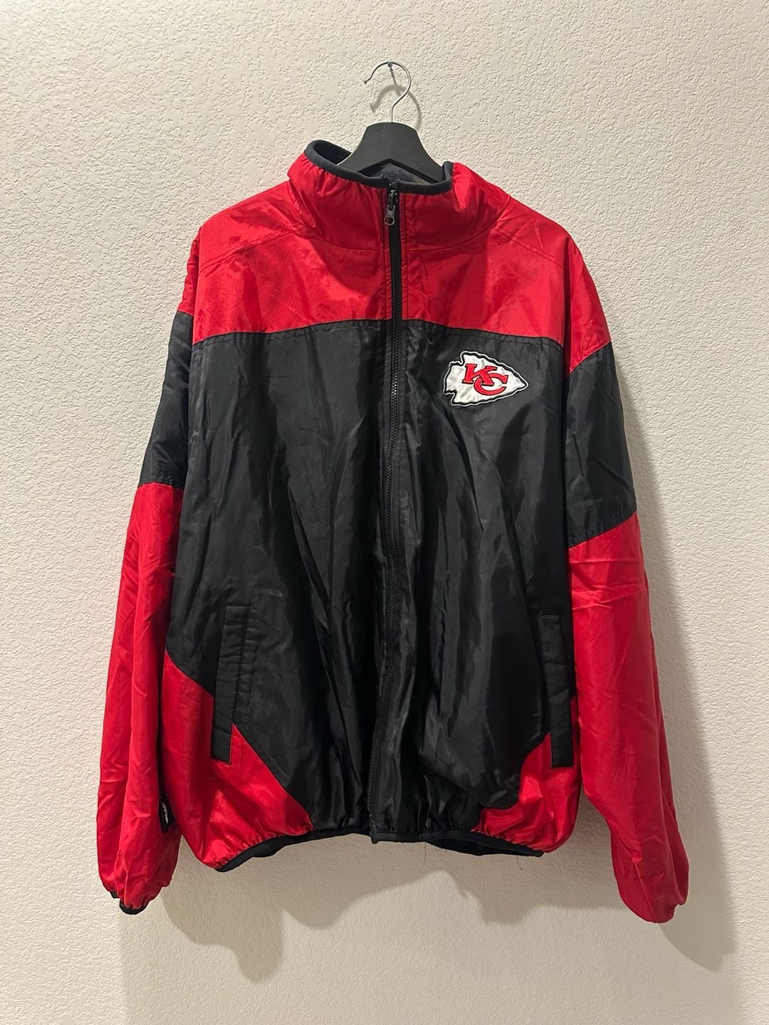 NFL Kansas City Chiefs jacket XXL red black embroidered logo reversible 2