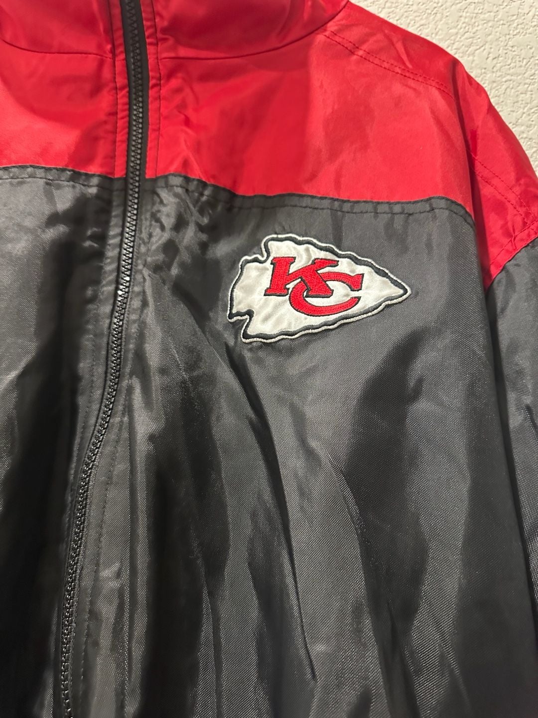 NFL Kansas City Chiefs jacket XXL red black embroidered logo reversible 5