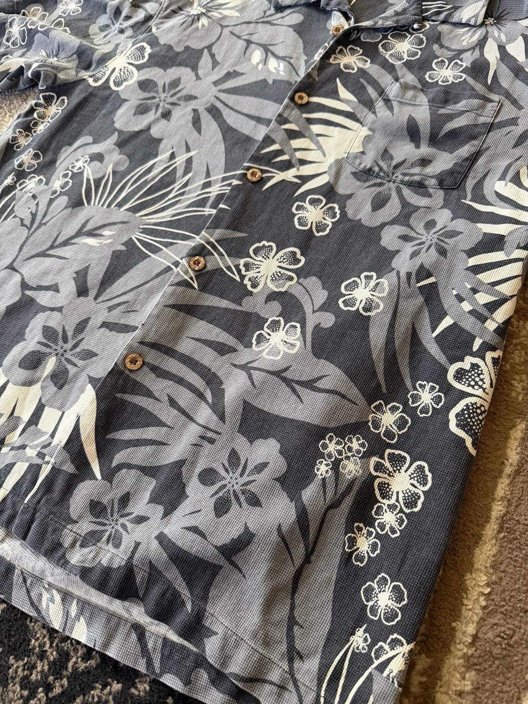 Tommy Bahama Silk Hawaiian Shirt XL Gray Floral Button Up 3