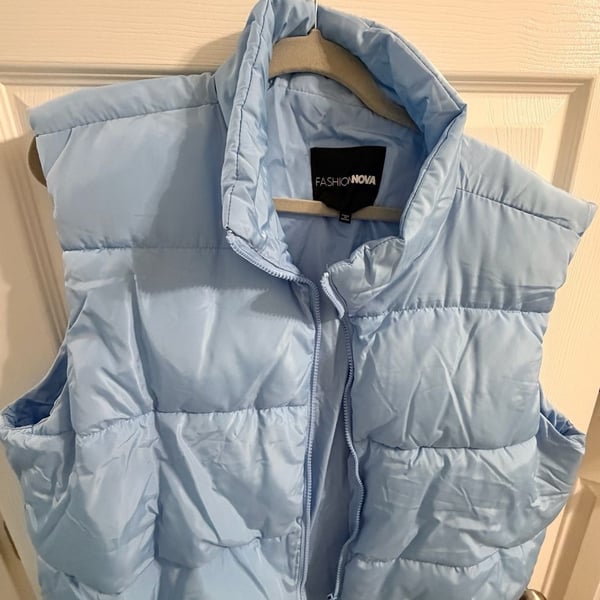Fashion Nova Puffer Vest Light Blue Cropped Sleeveless