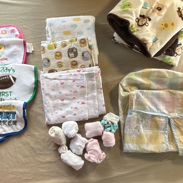Baby Infant Assorted Bibs Blankets Washcloths Set Lot