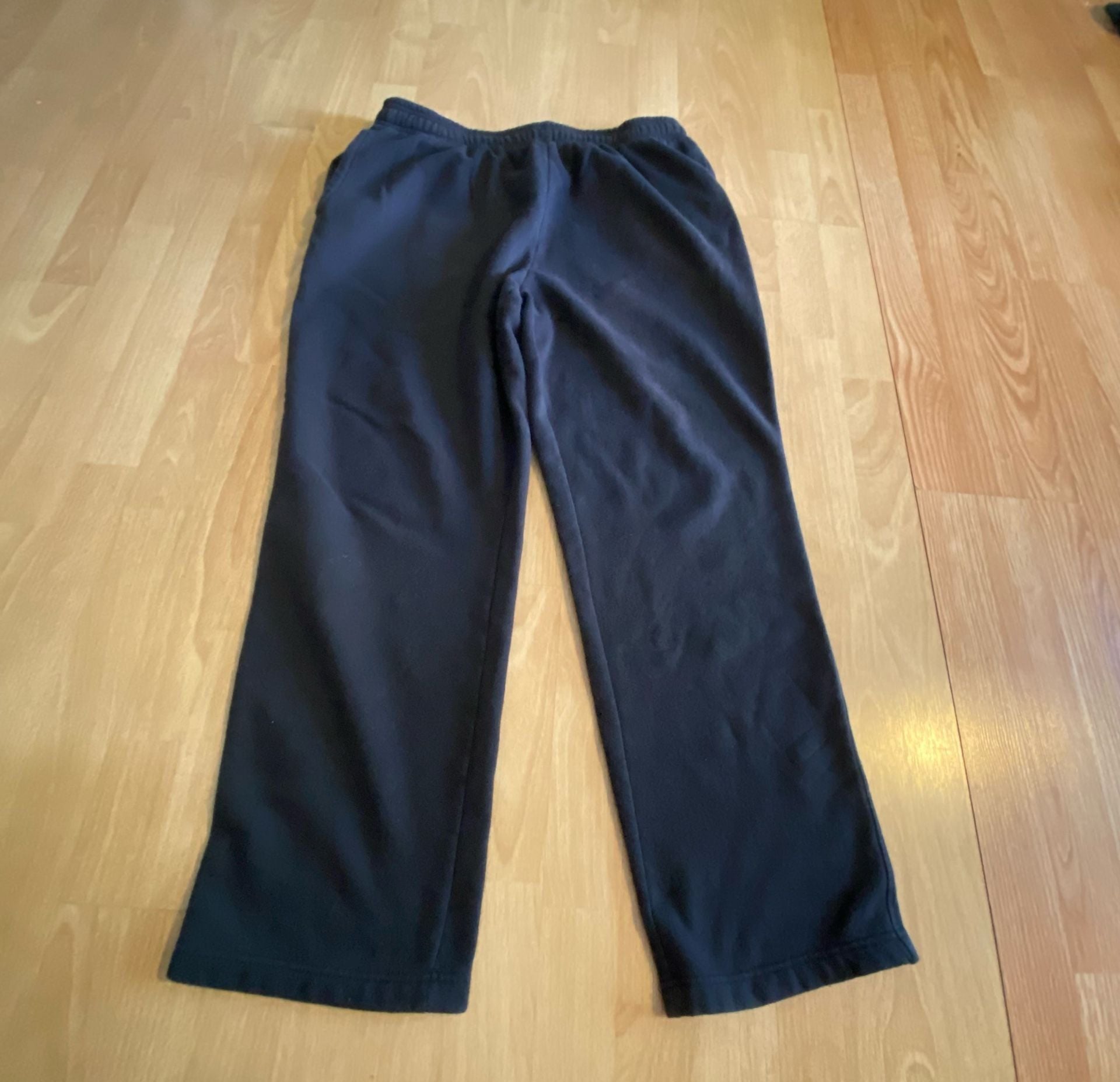 Amazon Essentials Black Sweatpants 2