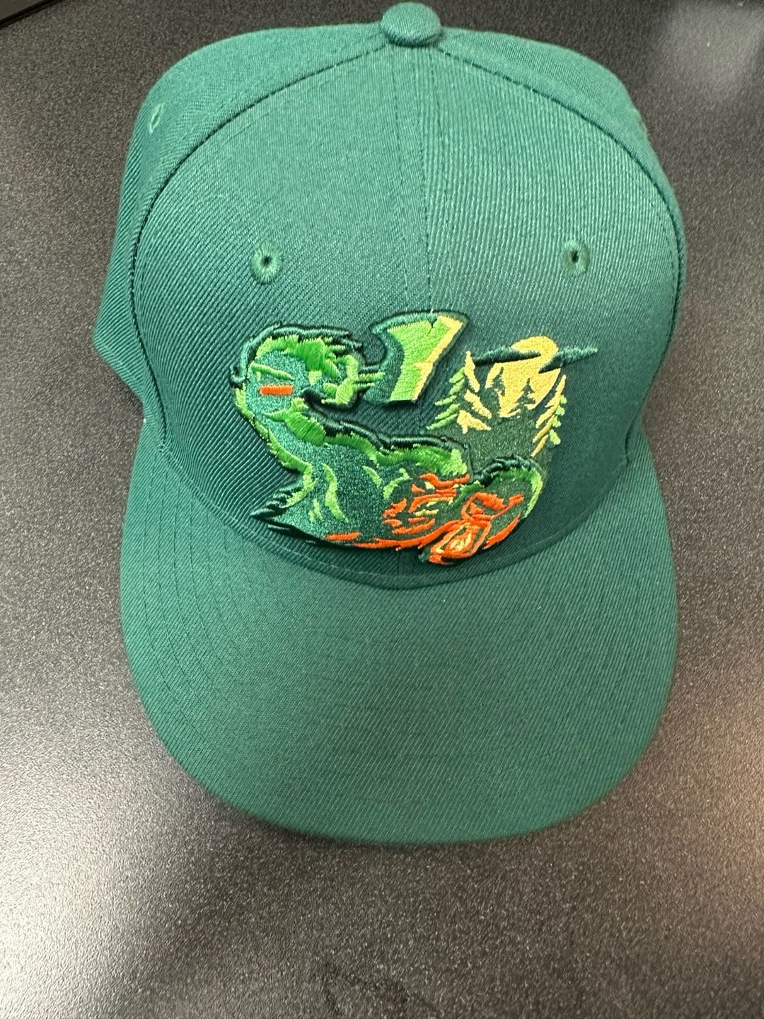 Sasquatch New Era 59FIFTY Fitted hat 7 3/4. 7