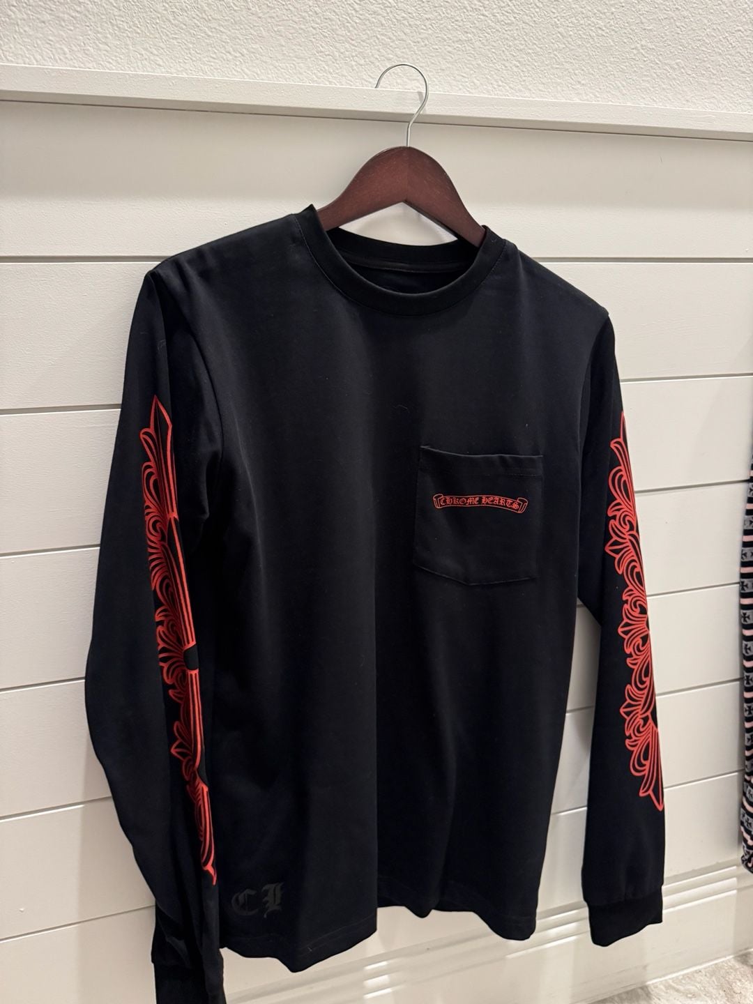 Chrome Hearts Black Red Vine Horseshoe Long Sleeve Pocket T-Shirt 3