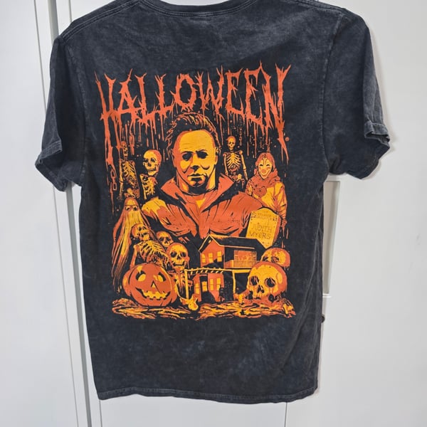 John Carpenter's Halloween Size M Graphic T-Shirt