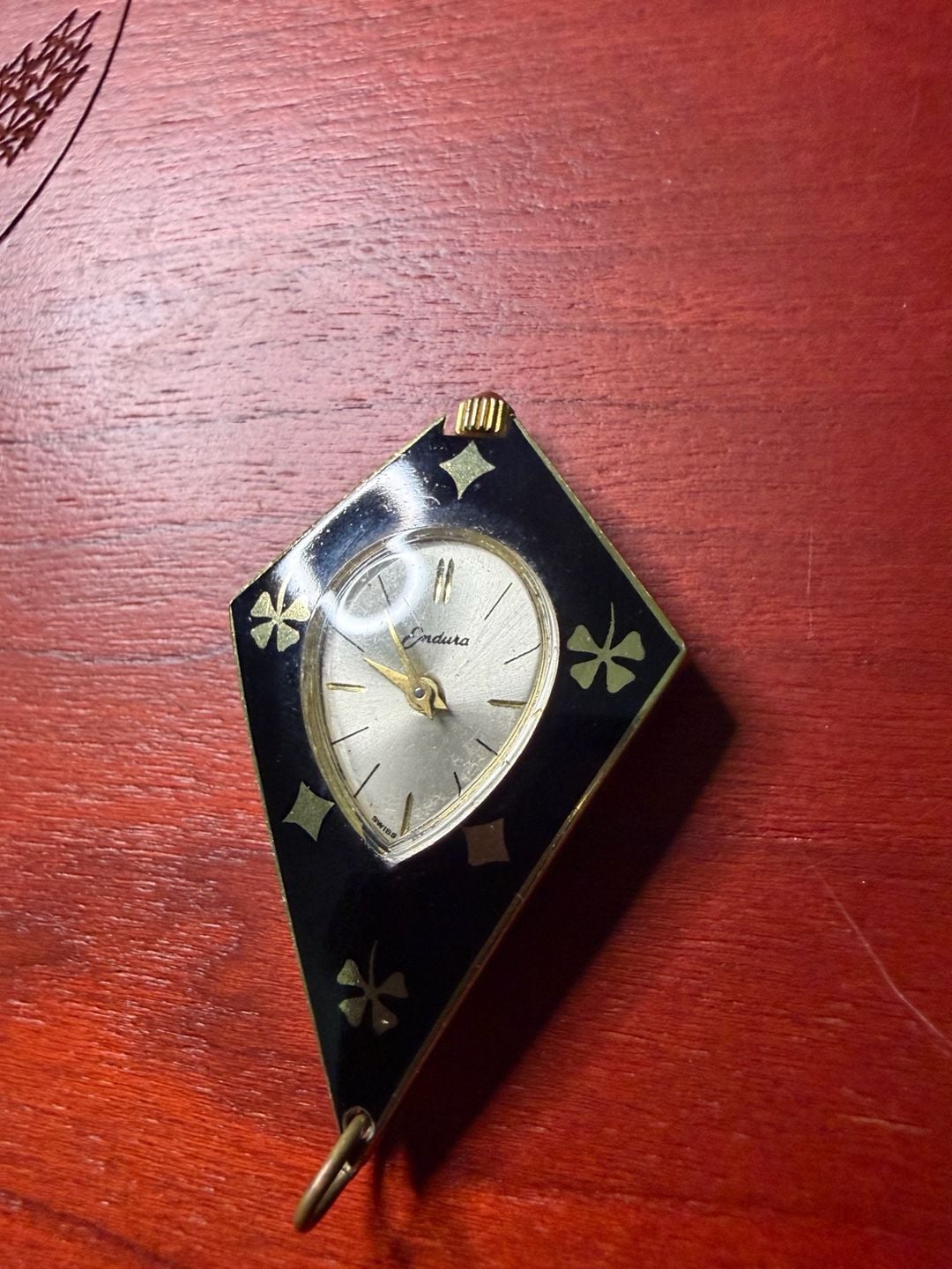 Endura Lady Luck Watch Black Enamel Gold Tone Pendant Necklace 2