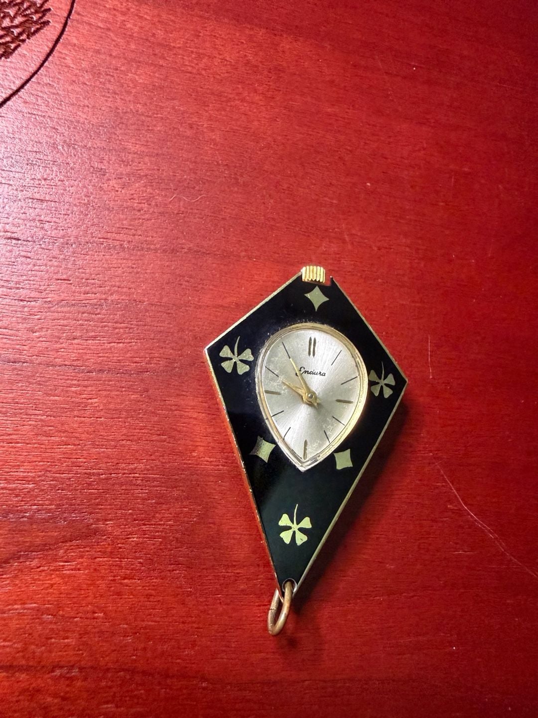 Endura Lady Luck Watch Black Enamel Gold Tone Pendant Necklace 4