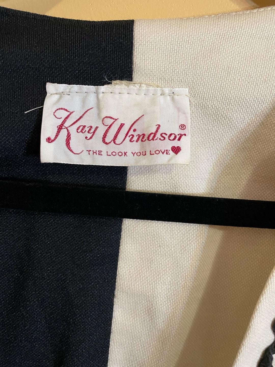 Vintage 1974-1976 Kay Windsor Wrap Dress Black White Contrast Stitching 5