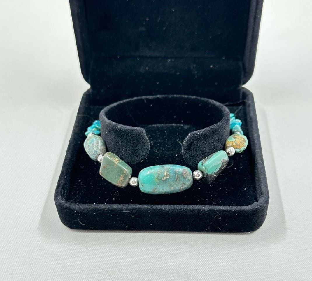 Turquoise Nugget and Chip Bead Bracelet with 925 Sterling Silver Clasp 2