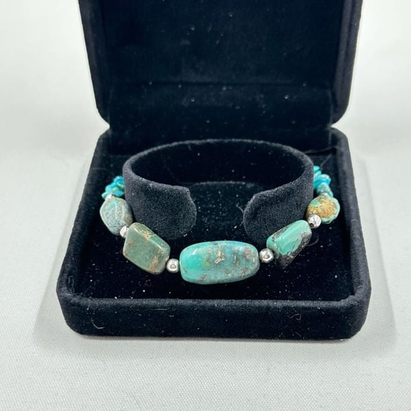 Turquoise Nugget and Chip Bead Bracelet with 925 Sterling Silver Clasp