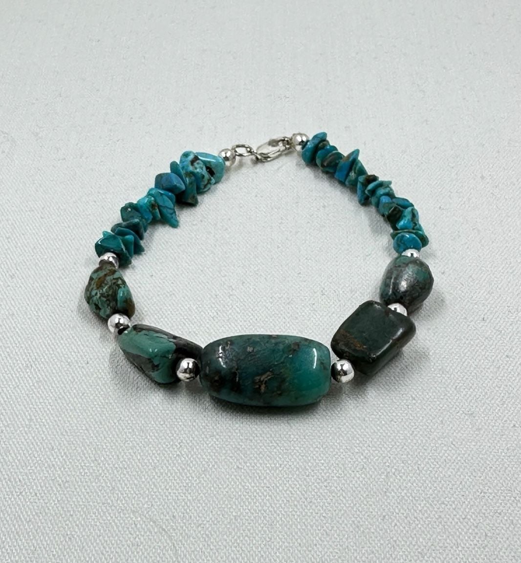 Turquoise Nugget and Chip Bead Bracelet with 925 Sterling Silver Clasp 3
