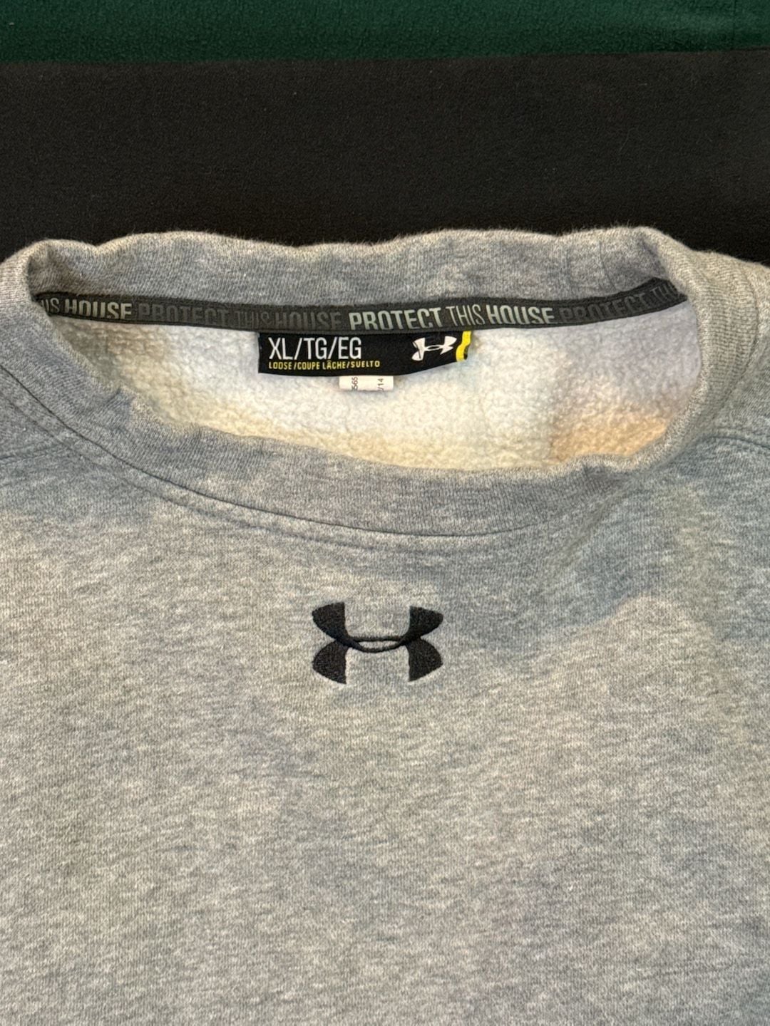 Under Armour Fleece Crewneck Sweatshirt Size XL Gray Loose Fit Protect This 3