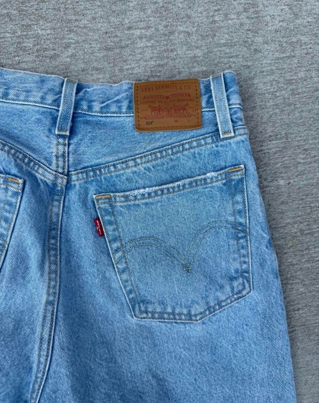 Levi's Thrashed Distressed Vintage Levis 501 Jeans 8