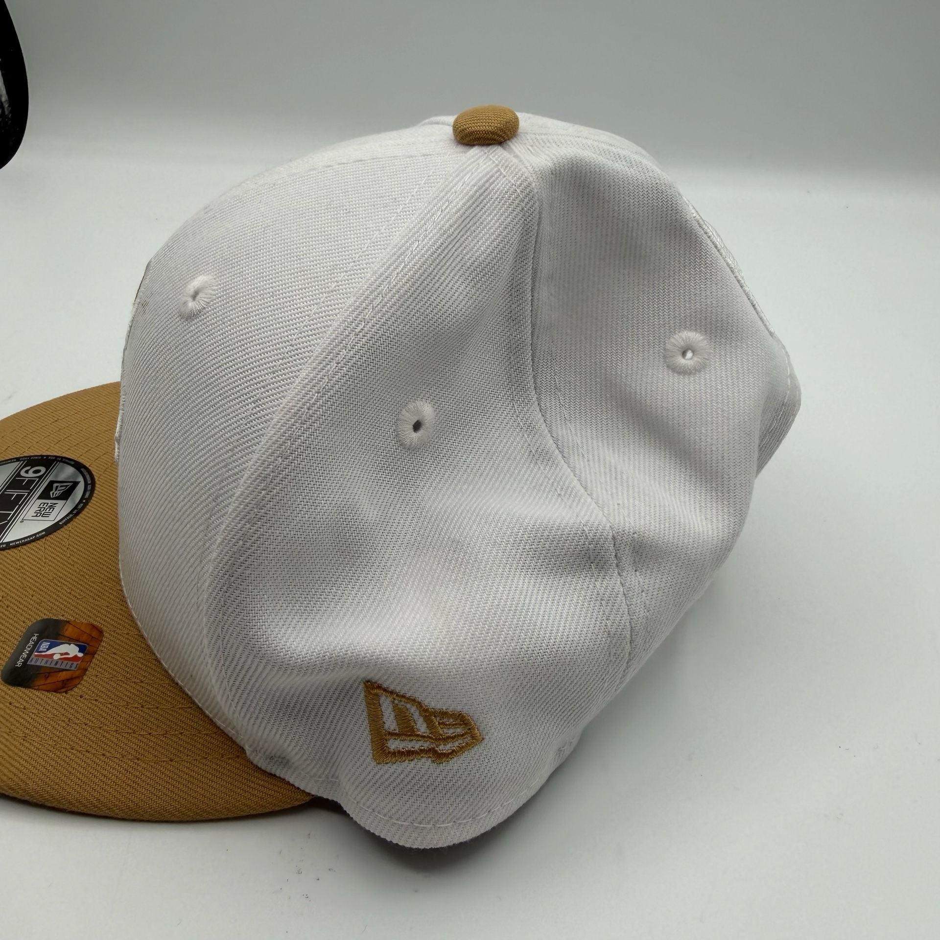 Product thumbnail 4
