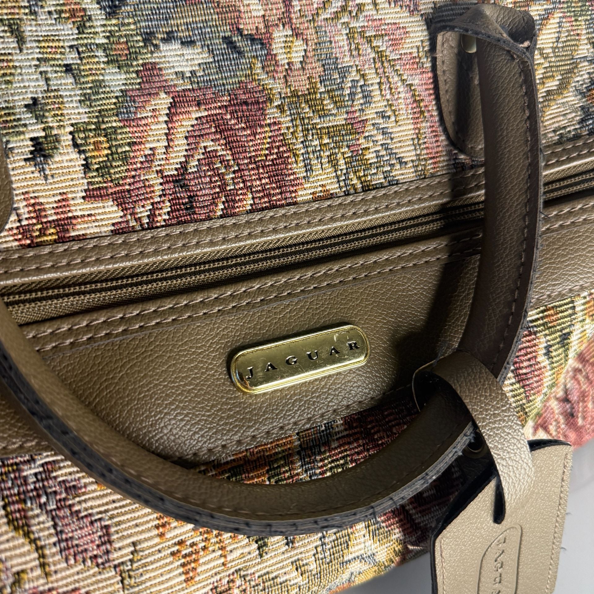 Vintage Jaguar Floral Tapestry Weekender Travel Luggage Bag 10