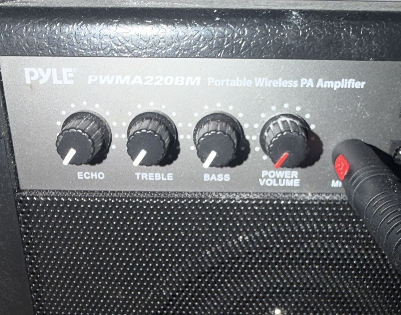 Pyle PWMA220BM Portable Wireless PA Amplifier System With LG Microphone 2