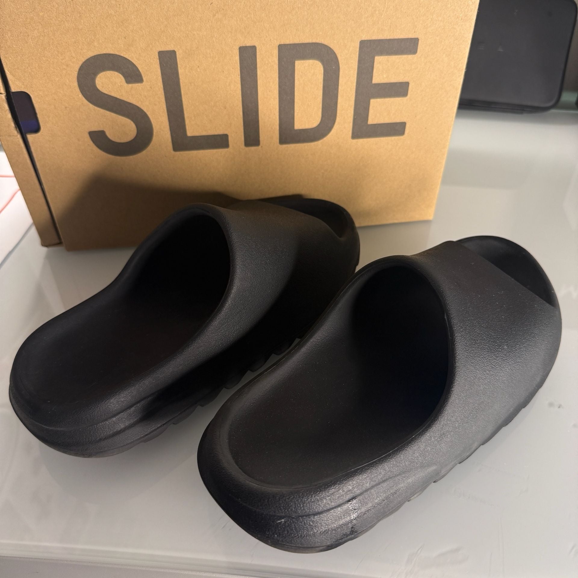 Brand New Adidas Yeezy Slide Onyx Black Sandals Box Included 8