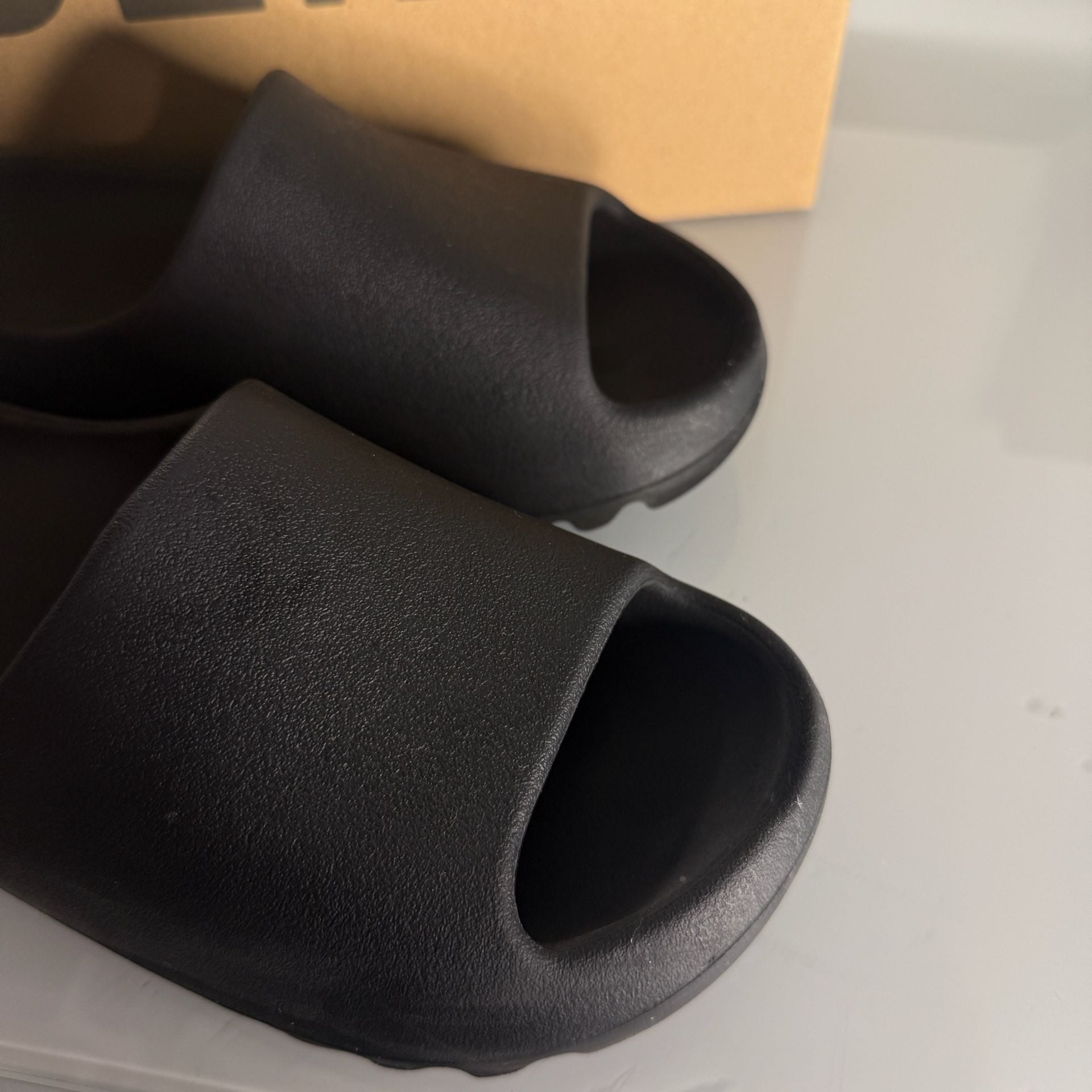 Brand New Adidas Yeezy Slide Onyx Black Sandals Box Included 9
