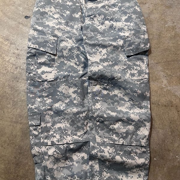 Vintage Army Camo Design Cargo Pants